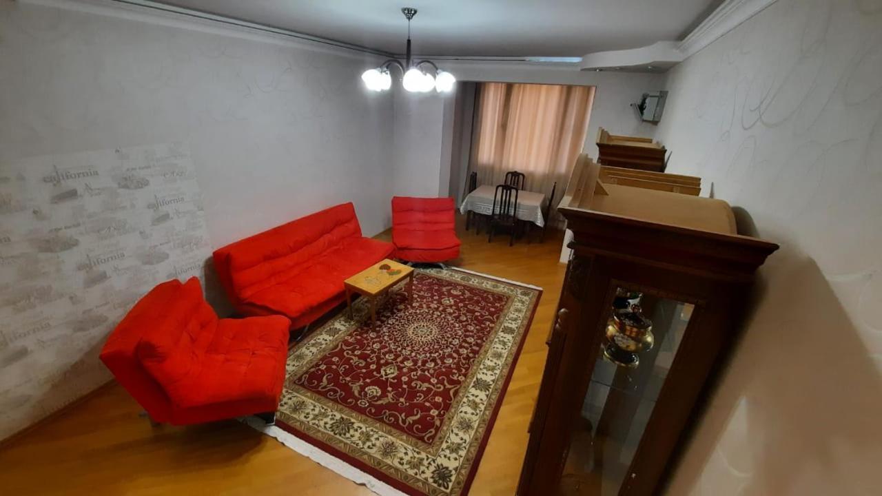 Elmler Luxs Apartments Bakoe Buitenkant foto