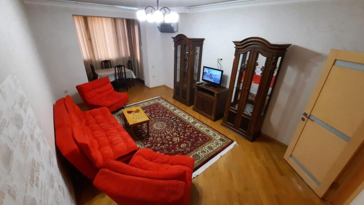 Elmler Luxs Apartments Bakoe Buitenkant foto