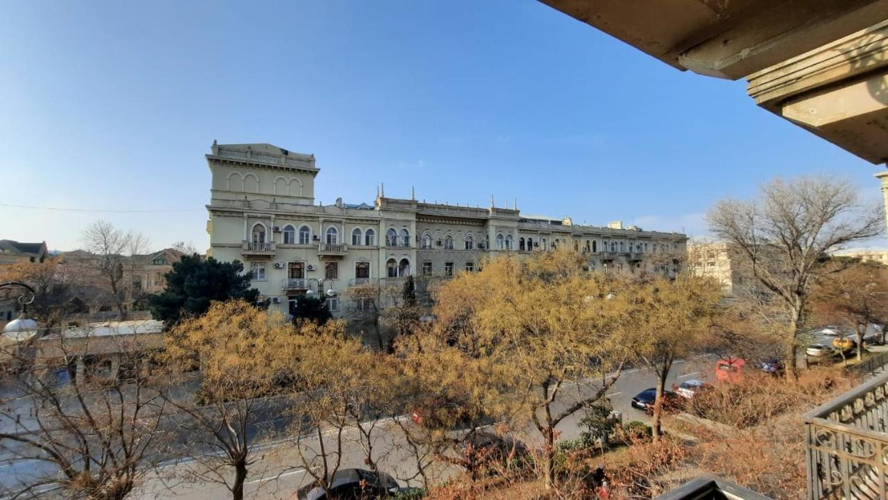 Elmler Luxs Apartments Bakoe Buitenkant foto